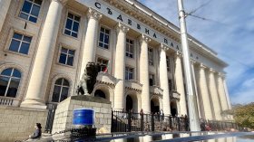 Сигнал за бомба затвори за кратко Съдебната палата (СНИМКИ)