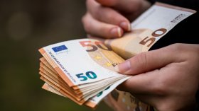 Еврото не е основният проблем: "Активни потребители" с критики към мерките срещу инфлацията