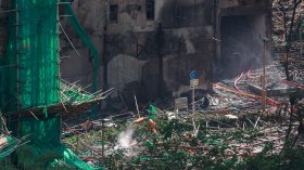Обвиниха 7 души и 2 компании за огромния пожар със 168 жертви в Хонконг