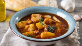 Рецепта за манастирска яхния с картофи и ориз