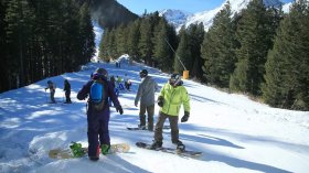 Банско откри ски сезона с атрактивна програма