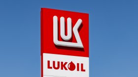 САЩ и Русия включват активите на "Лукойл" в преговорите си