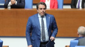 Василев поиска Йотова да се откаже от изборите заради пробиви в сигурността (ВИДЕО)