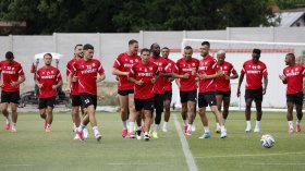 Двама основни играчи на ЦСКА висят за гостуването на "Дери Сити"