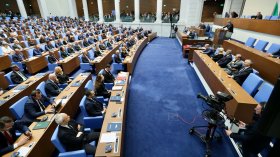 Новите правила за вота: Парламентът прие промените в Изборния кодекс след остри дебати