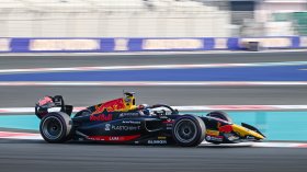 Навръх именния си ден: Никола Цолов с първи подиум във Формула 2