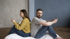 Зодиите, които са по-зависими във връзките