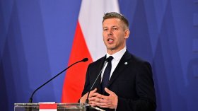 Мадяр: Унгария може да приеме еврото около 2030 г. при реформи в икономиката