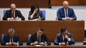 Вотът на недоверие: Кабинетът "Желязков" под ударите на опозицията в НС (ВИДЕО и СНИМКИ)