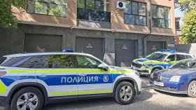 Обвиненият в убийството на майка си 14-годишен искал да се самоубие, но не успял да зареди оръжието