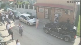 "Камъни, брадви и бухалки": Масов бой между две фамилии в Берковица завърши със задържани