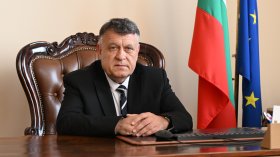 Просветният министър: Образованието не е грижа само на учителя, то е обща мисия