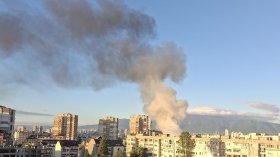 Избухна голям пожар в столичния квартал "Надежда" (+ВИДЕО)