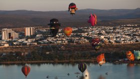 Международен фестивал на балоните с горещ въздух в Леон (СНИМКИ)