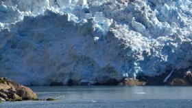 Смъртоносно опасни води крият удивителен оазис от живот