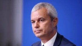 Костадинов: Поругаването на чужди държавни символи е абсолютно недопустимо