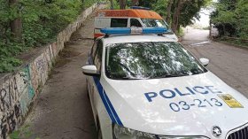 Мъж намушка с нож 19-годишен на крайбрежната алея във Варна и избяга