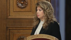 Йотова: Реформата в администрацията не трябва да се прави на парче