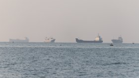 Американски военен хеликоптер се разби в Ормузкия проток