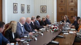Йотова: България може да стане конкурентен център за изкуствен интелект
