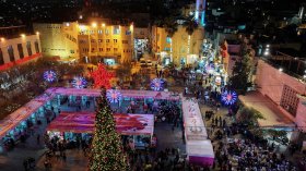 Витлеем запали коледната елха след три години война, бедност и разселване