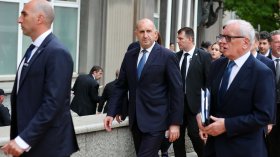 Сблъсък в парламента: Радев срещу опозицията за Русия, службите и цените