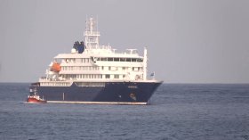 Испания приема пътниците от круизния кораб с хантавирус на Канарските острови