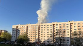 Жилищен блок в Перник пламна за втори път