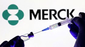 Ваксина срещу рак на Merck и Moderna показа успех при меланом