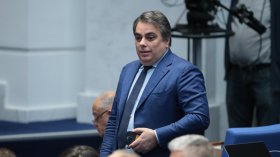 Асен Василев: Решението за "Гънвор" ни излага на риск от прекъсване на доставките на горива