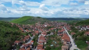 Рецепта за щастлив живот на село: Задружни хора и съхранени традиции в Галата