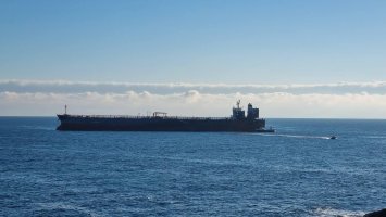 Започна операцията по извеждане на танкера Kairos край Ахтопол