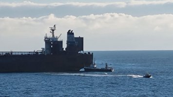 Успешно обезопасиха танкера Kairos