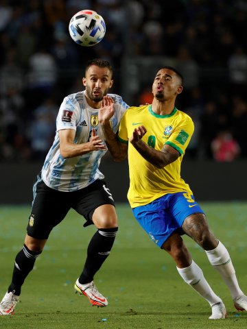 Футболните колоси Аржентина и Бразилия направиха безлично нулево равенство в