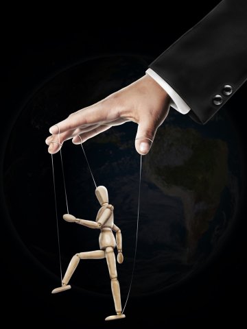 Всеки ден общуваме с различни хора Някъде там в лицето