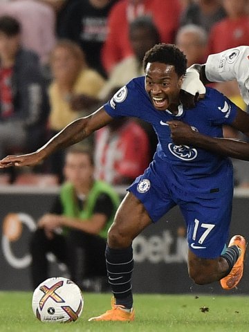 Саутхемптън шокира неубедителния Челси с 2 1 на своя Сейнт Мерис