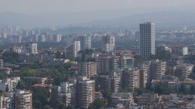 Пожарите в Сърбия задушиха София в димен облак (СНИМКИ)