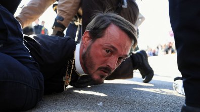 Протест срещу имиграционни мерки в Чикаго (СНИМКИ)