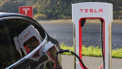 Tesla продаде близо 15 000 коли в Шанхай през юни