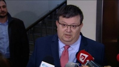 Право, история, самолети... работохоликът Сотир Цацаров
