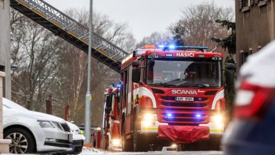 Над 50 души пострадаха при пожар в старчески дом в Чехия