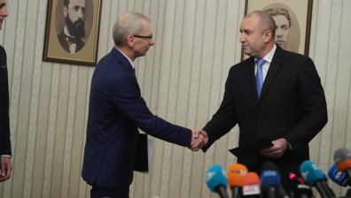 "Продължаваме промяната" връща на Радев неизпълнен втория мандат