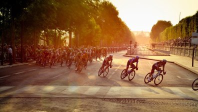 Затягат Ковид-19 мерките преди старта на "Тур дьо Франс"