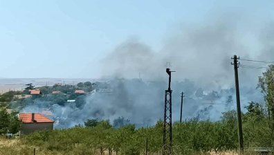 25 къщи изгоряха във вилна зона на Бургас, задействаха BG-ALERT