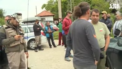 Десетки рибари се събраха на протест пред сградата на ВЕЦ-Кричим