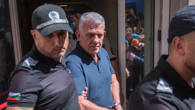 Паскал замеси Асен Василев и Бойко Рашков в аферата "Митници"