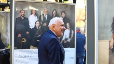 Съвременните будители намериха място в изложба пред Народния театър