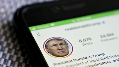 Тръмп остава без достъп до Facebook и Instagram