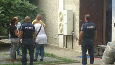 Асансьор пропадна в Благоевград, трима са ранени