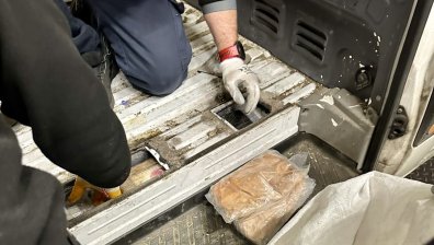 Откриха над 50 кг наркотици в микробус на "Капитан Андреево" (+СНИМКИ)